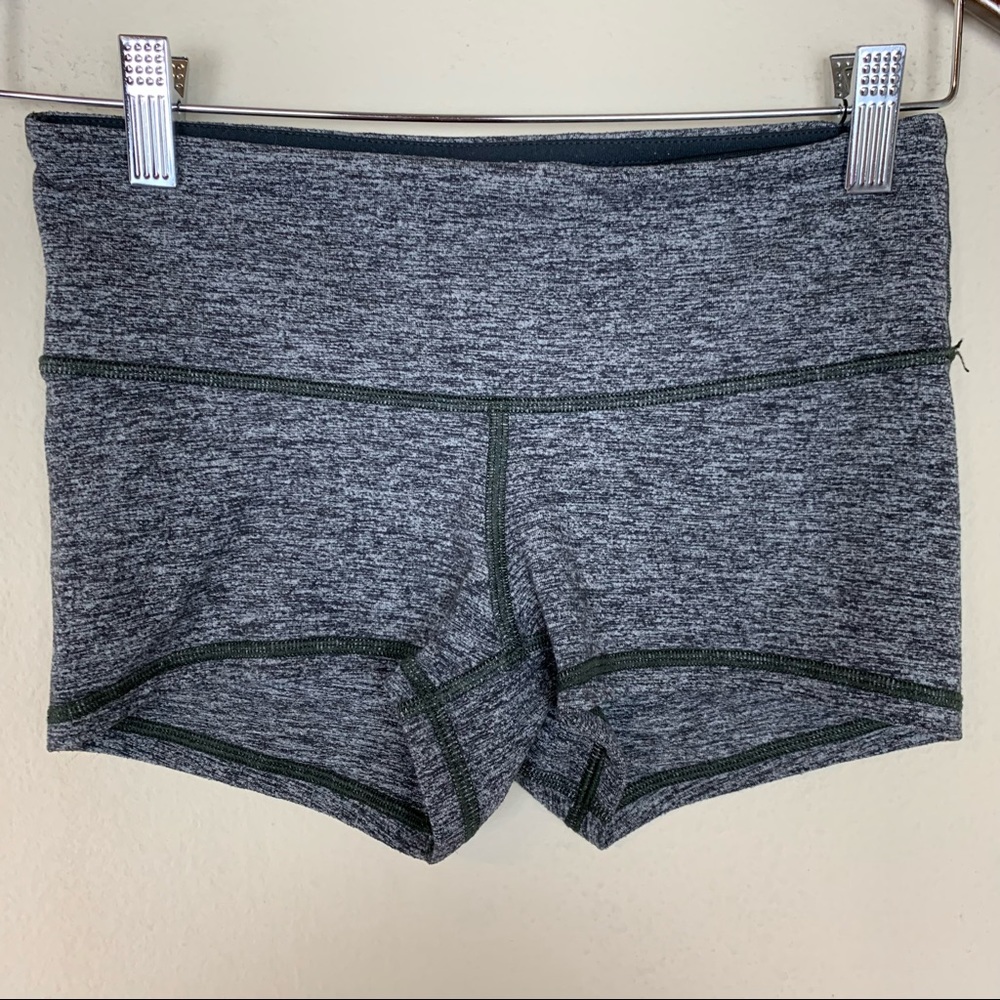 Lululemon Boogie Shorts Size 4